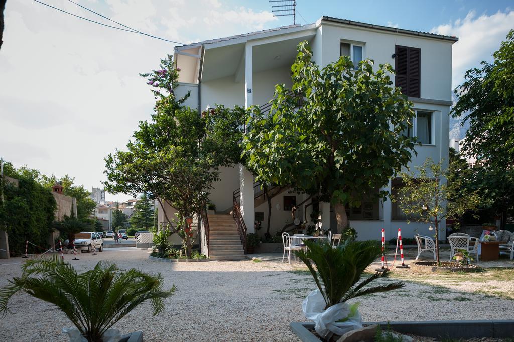 Beach Marin Makarska Exterior photo